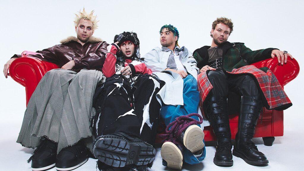 5 Seconds of Summer – Everyone’s A Star! World Tour
