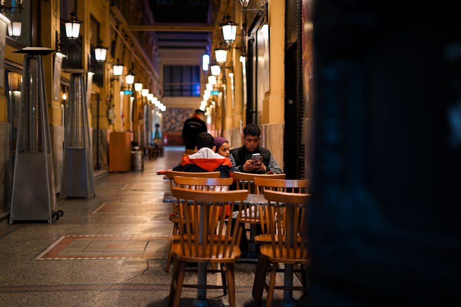 Berliner Nachtleben Tipps 2026: 5 legendäre Clubs & Bar-Routen