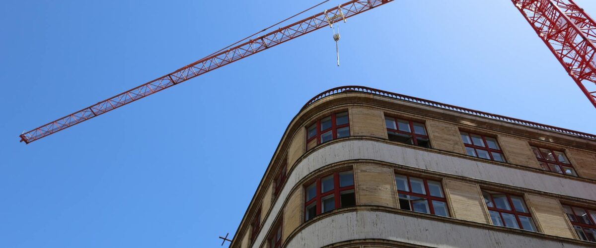 Holzhybridbau Berlin Neubau: Projekte, Vorteile & Nachteile 2026