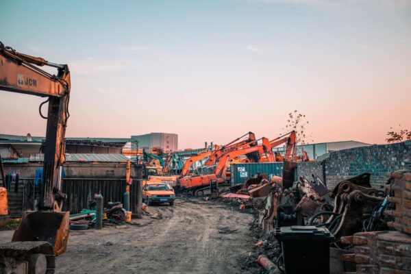 Brand Deponie Cottbus: Rauch-Warnung nach Großfeuer bei ALBA
