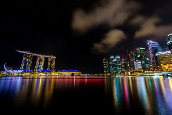 Marina Abramović Ausstellung Berlin 2026: Erotik, Alter & Tickets