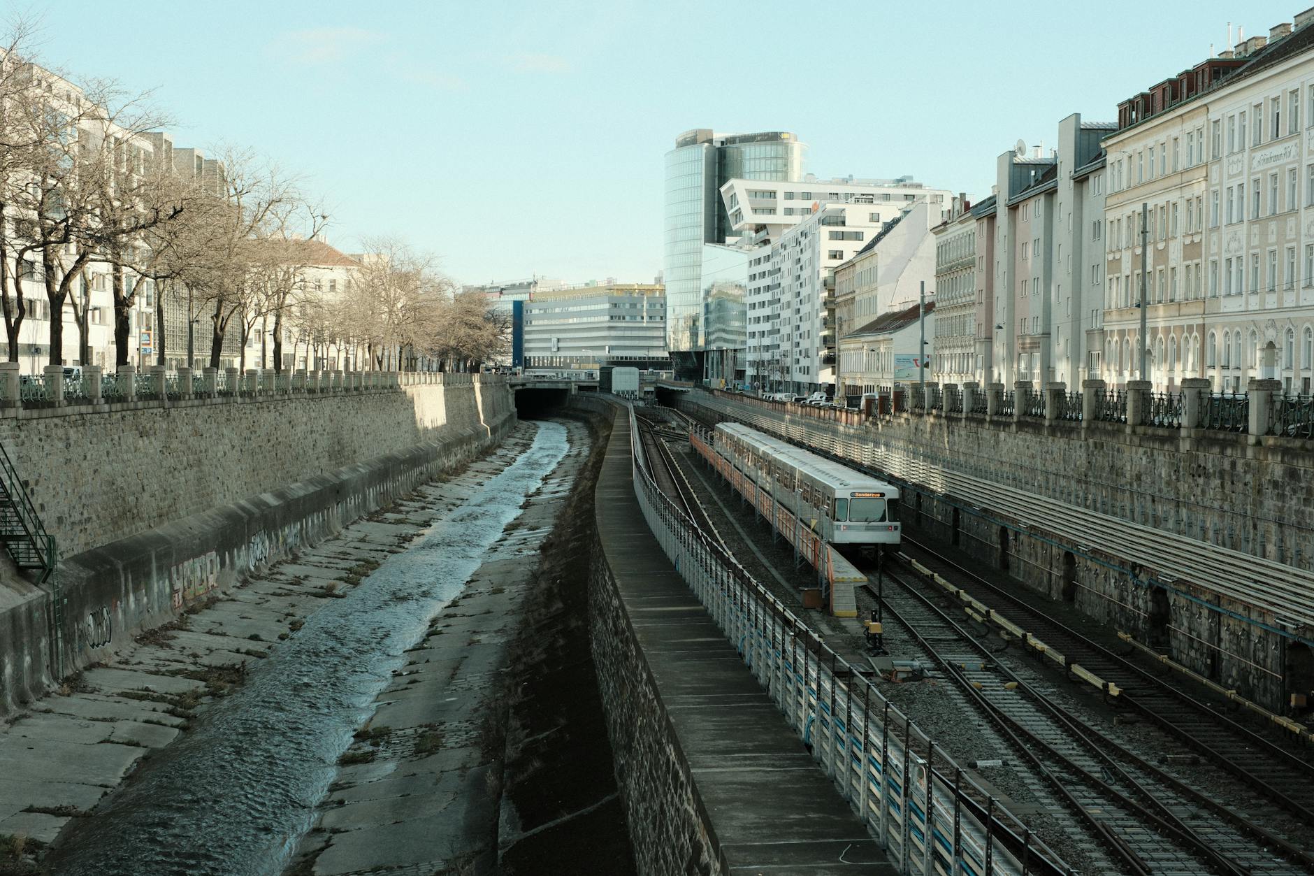 Schönhauser Allee Brücke Berlin: Baustart 2027, Fertigstellung 2032