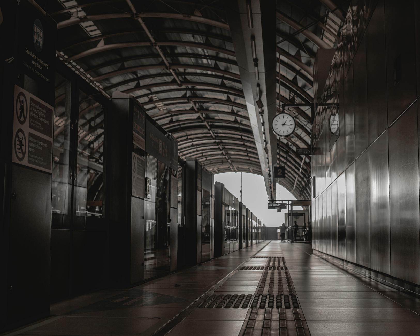 Berliner Hauptbahnhof Sehenswürdigkeiten: Architektur, Museen & Tipps