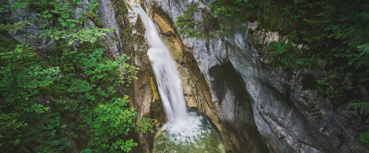 Viktoriapark Berlin: Wasserfall, Schinkel-Denkmal & Aussicht