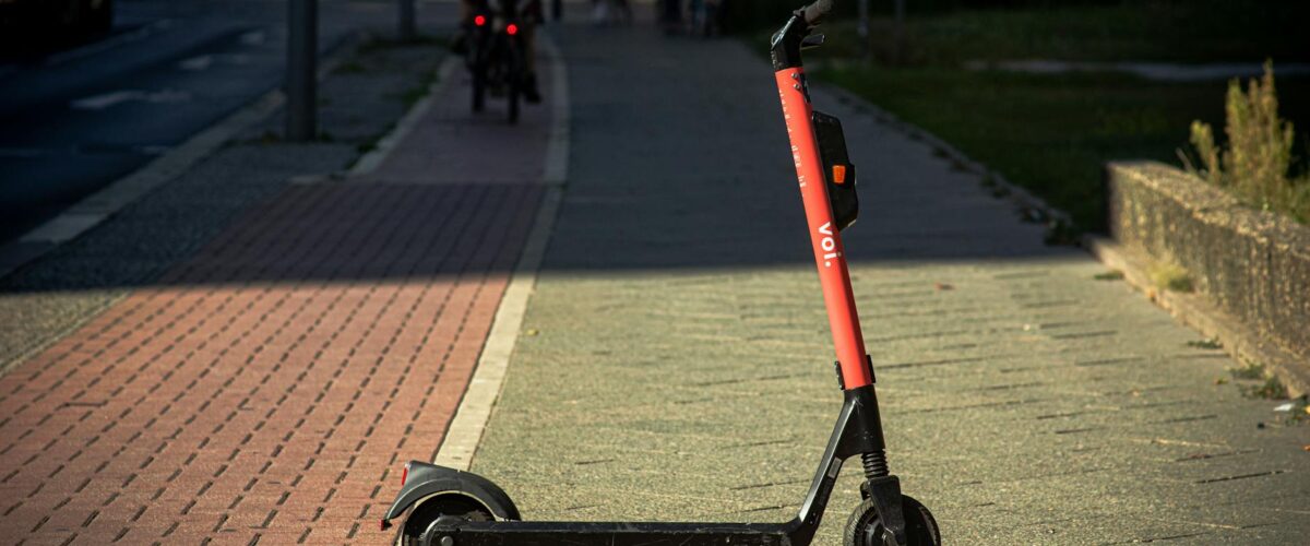 E-Scooter Regeln Berlin 2026: Neue Strafen und Parkzonen