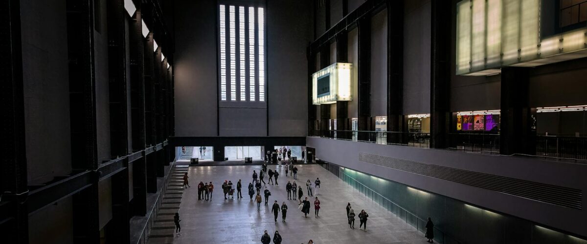Das Kolbe Museum würdigt die Skulpturen einer Britin: Queere Geometrien