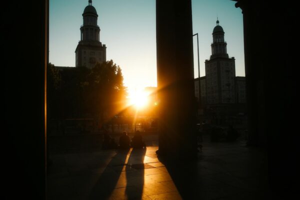 Tempelhofer Feld Berlin: 386 Hektar Freiheit, Events & Tipps 2026