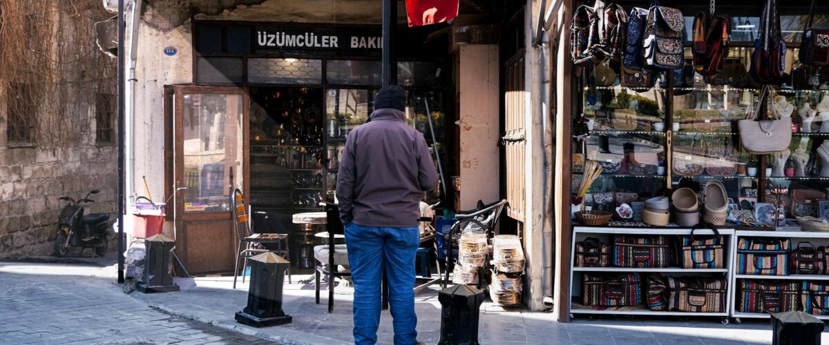 Shisha Shop Durchsuchung Berlin: Zoll findet 7 Kilo Cannabis & Vapes