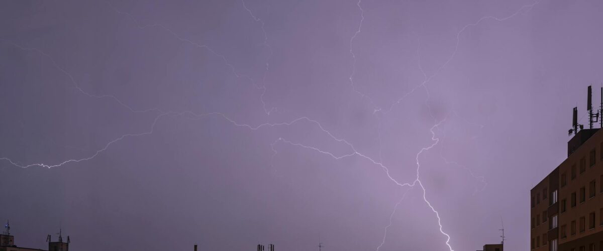 Sturmwarnung Berlin Brandenburg: 80 km/h Böen am Ostermontag