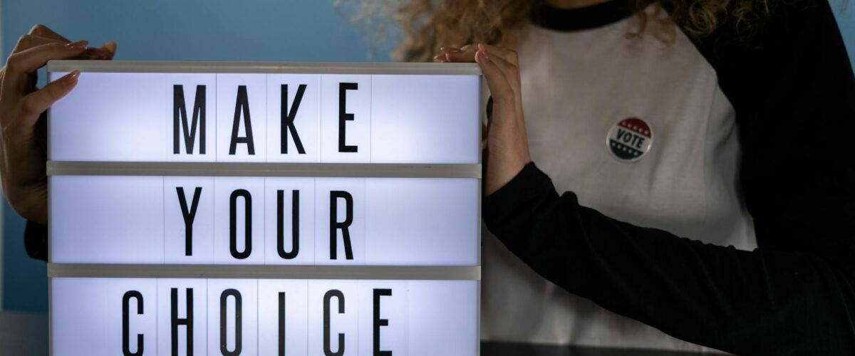 Ungarn Wahl Péter Magyar: 138 Sitze beenden die Ära Orbán