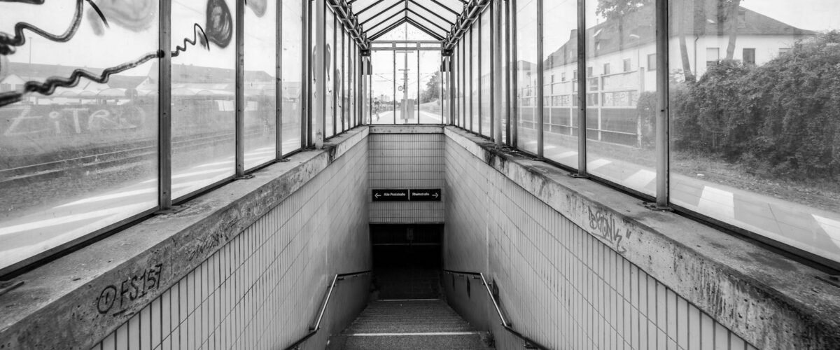 Mord Bielefeld Kühltruhe: 28-Jährige tot aufgefunden (Analyse)