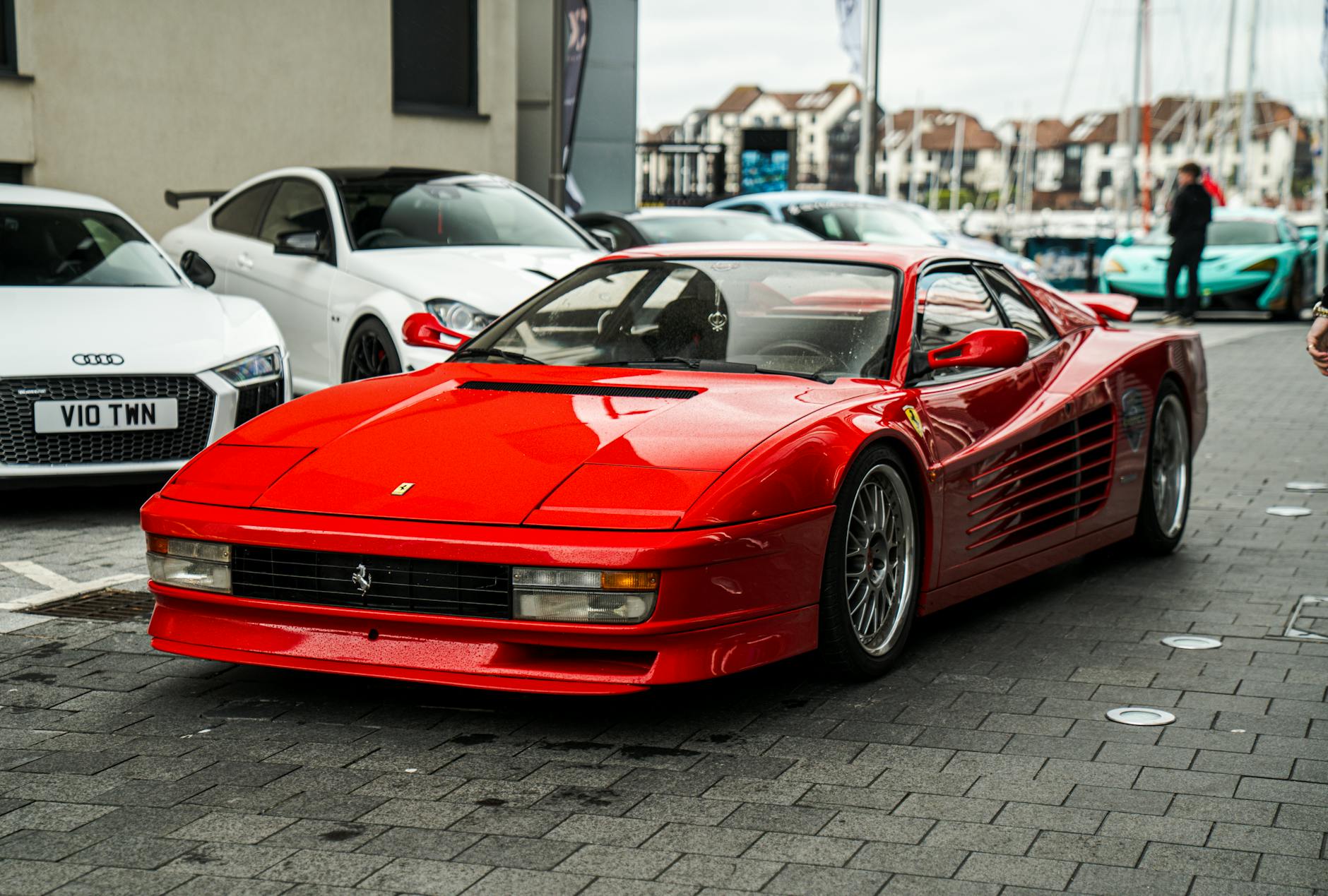 Magnum Ferrari Ersteigert 2026 Berlin News