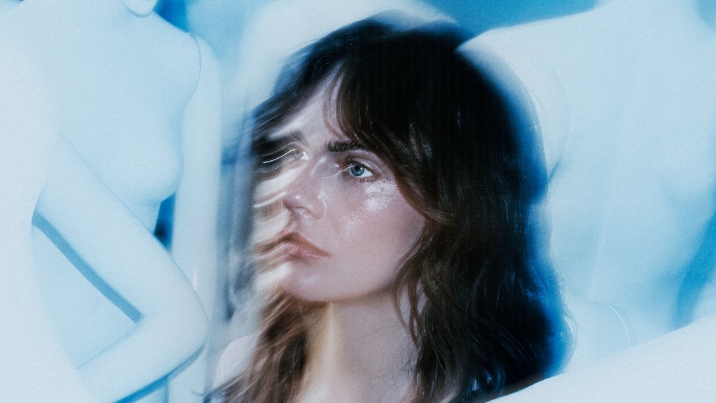 Cara Delevingne – UK & European Tour