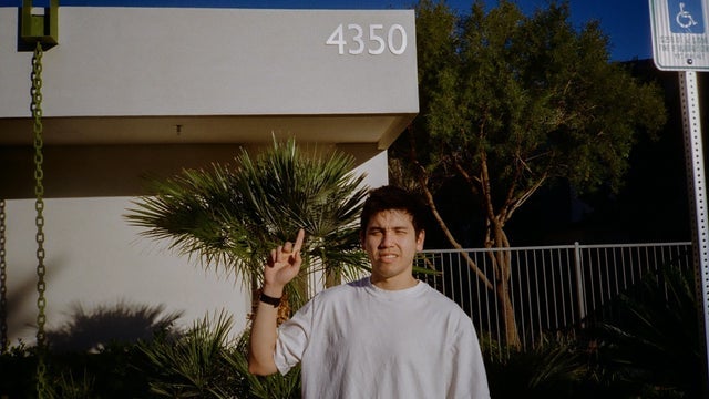 Clinton Kane – 4350 Live