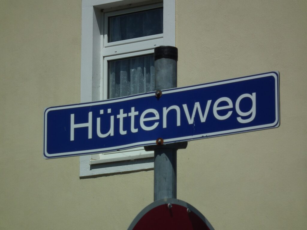 H&uuml;ttenweg &mdash; Geschichte und Ursprung des H&uuml;ttenwegs