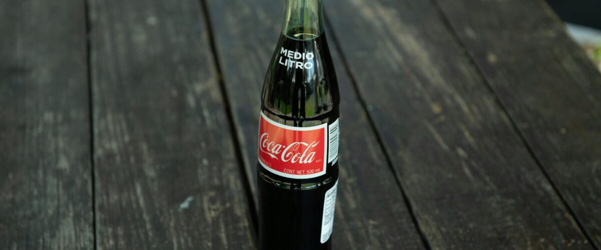 Markthalle Neun Coca-Cola Werbung auf Litfaßsäule in Kreuzberg