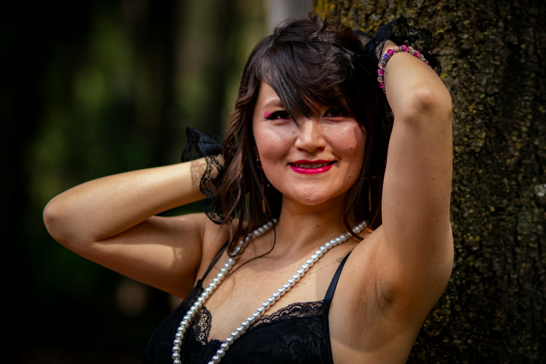Burlesque in Lichtenberg: Dinnerama-Show im interkosmos café bar utopie, Fanningerstraße 47, Berlin