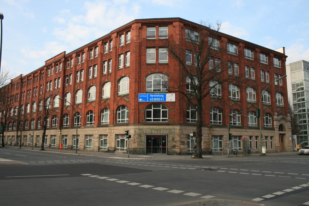 Beitragsbild zu Aroser Allee