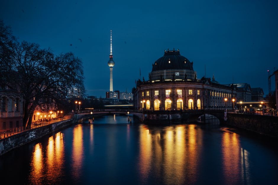 Berliner Kulturk&uuml;rzungen Kommentar Berlin News