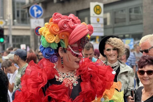 Berlin Pride 2026: Regenbogenfahnen beim CSD (Symbolbild)