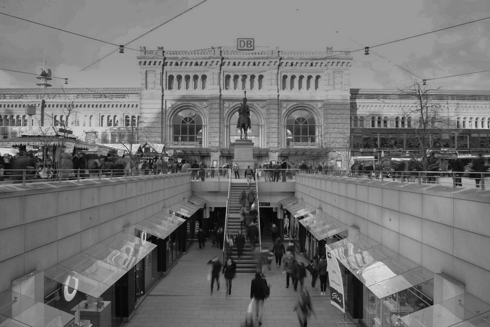 S15 Hauptbahnhof &ndash; S15 Hauptbahnhof: Premiere um 11.57 Uhr