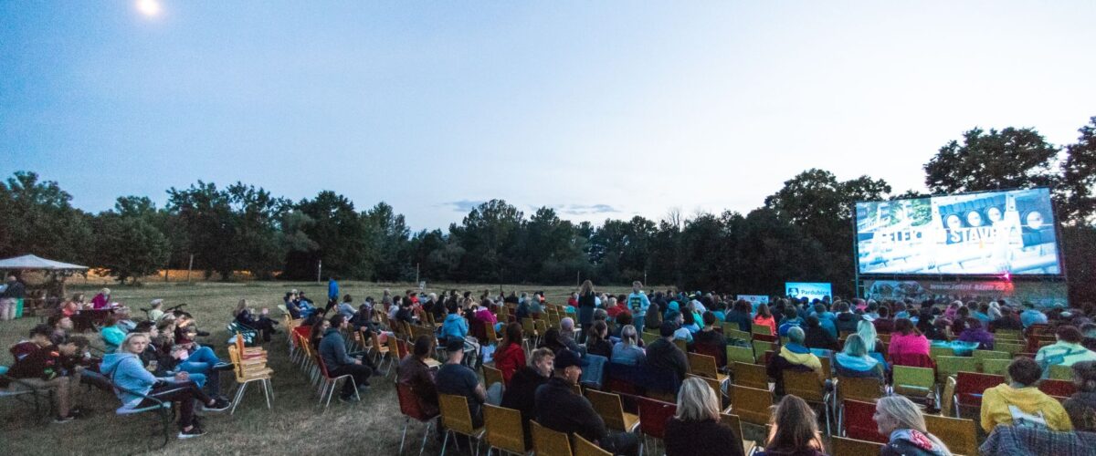 Freiluftkino Spandau: Open-Air-Kinosommer im Hof der Altstadtbücherei startet am 19. Juni 2026