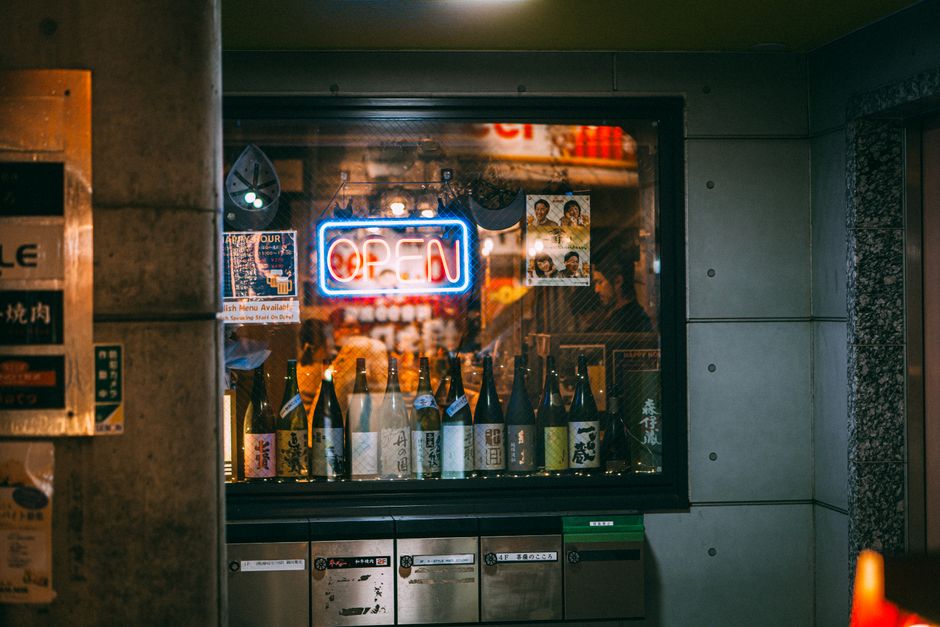 Karaoke Berlin Bars: Mauerpark, Privatbox & Co. entdecken – BerlinEcho Karaoke Berlin Bars Berlin News