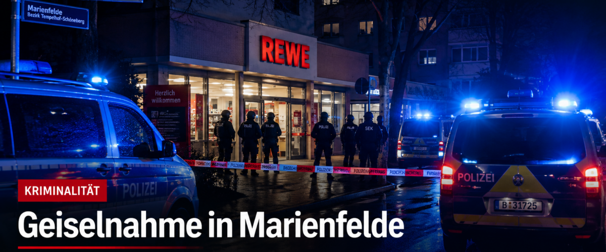 Polizeifahrzeuge und SEK bei Nacht vor einem Supermarkt – Symbolbild zur Geiselnahme in Marienfelde